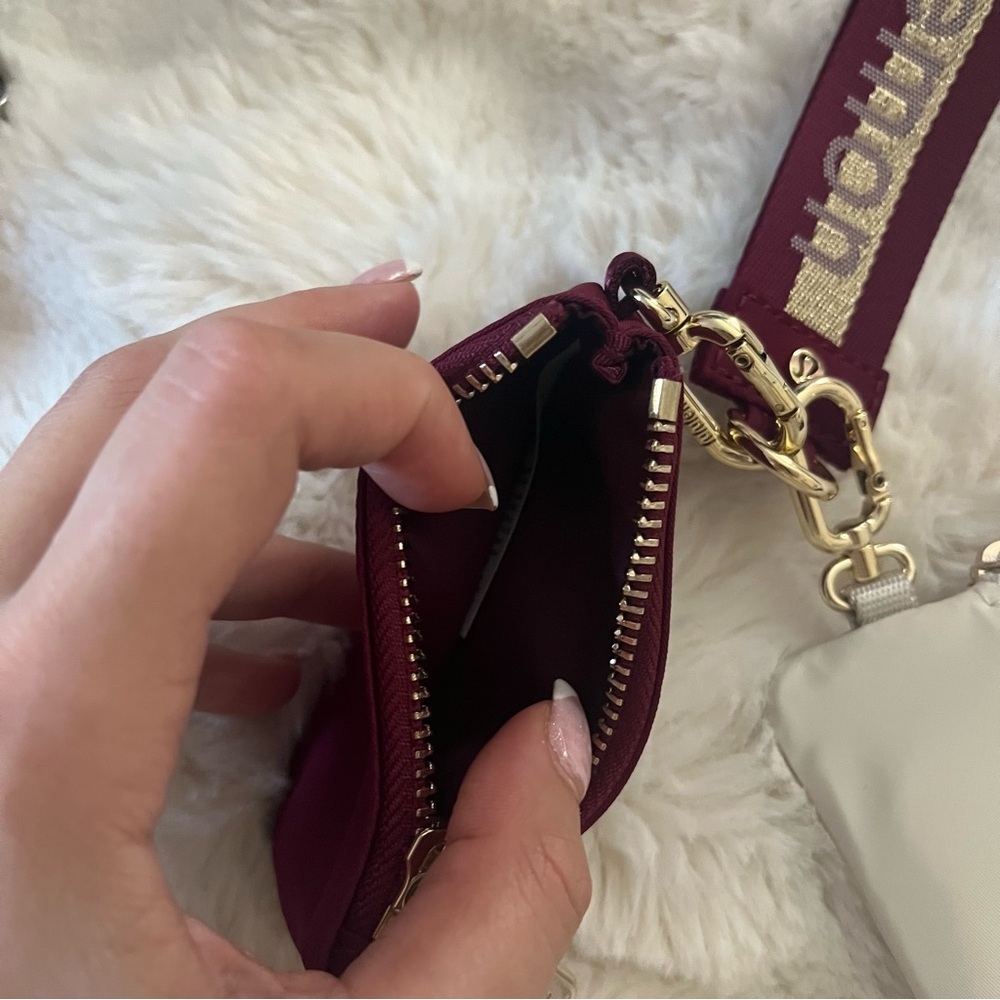 Lululemon Dual Pouch Wristlet Maroon White - Picture 3 of 5